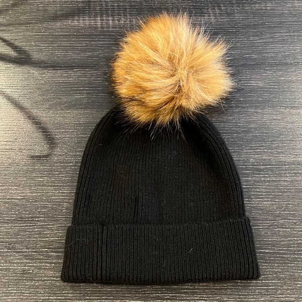 Anthropologie Women’s Black Beanie with Pom Pom